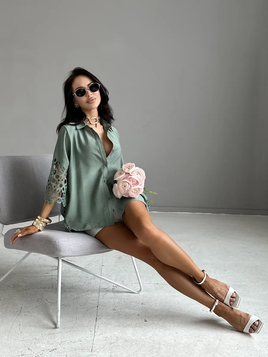 Зеленая блузка нарядная праздничная