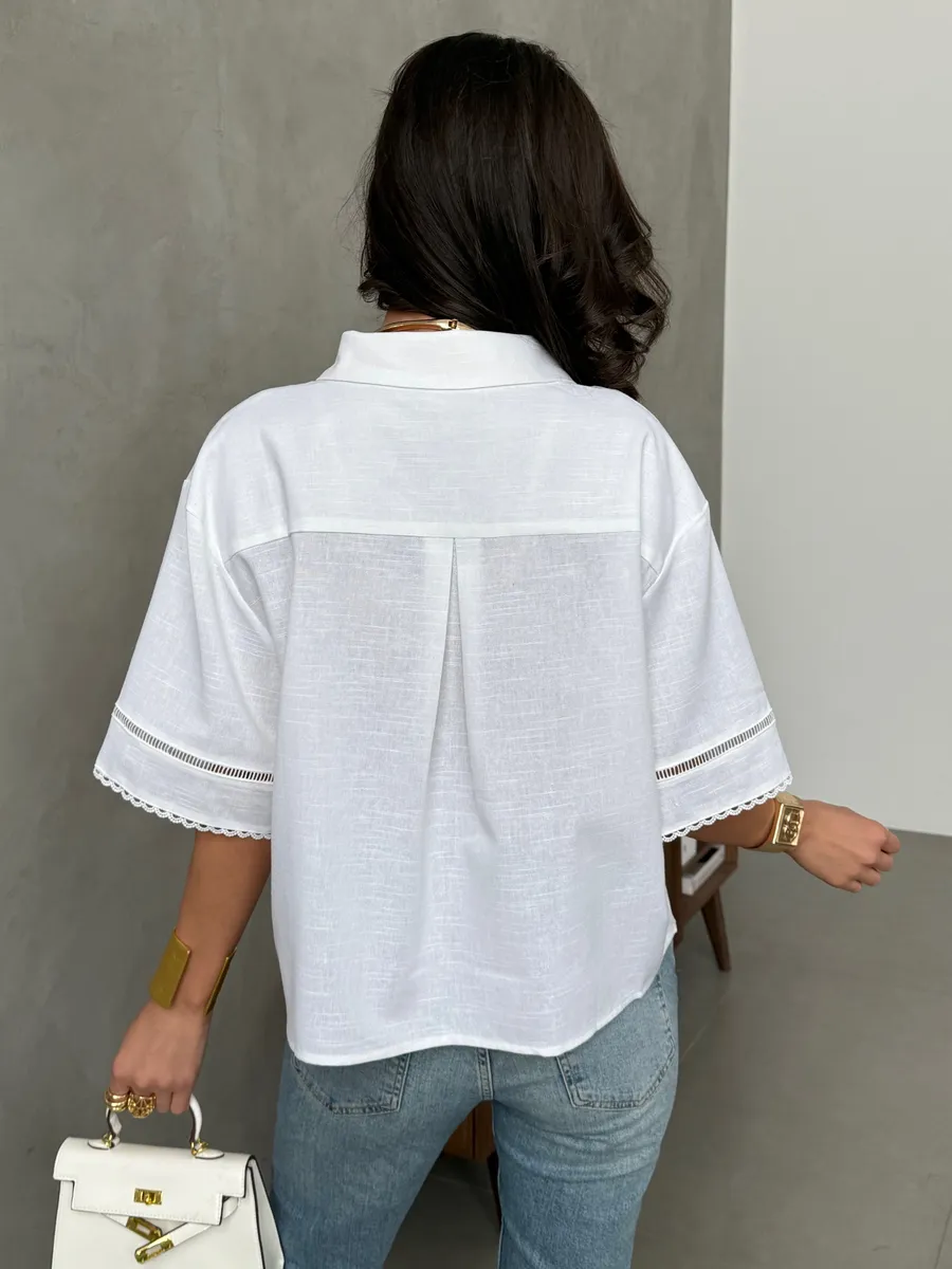 Белая рубашка оверсайз с коротким рукавом