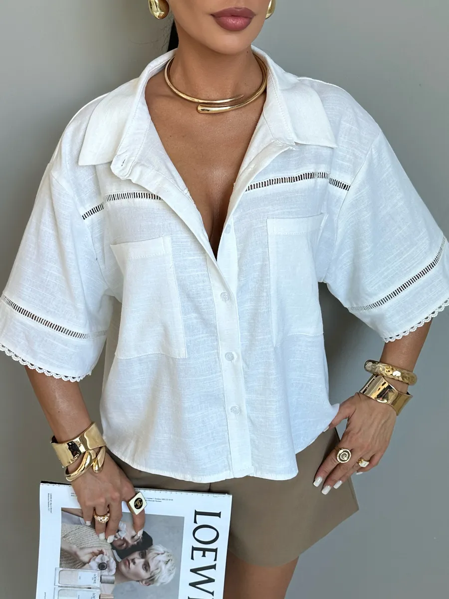 Белая рубашка оверсайз с коротким рукавом