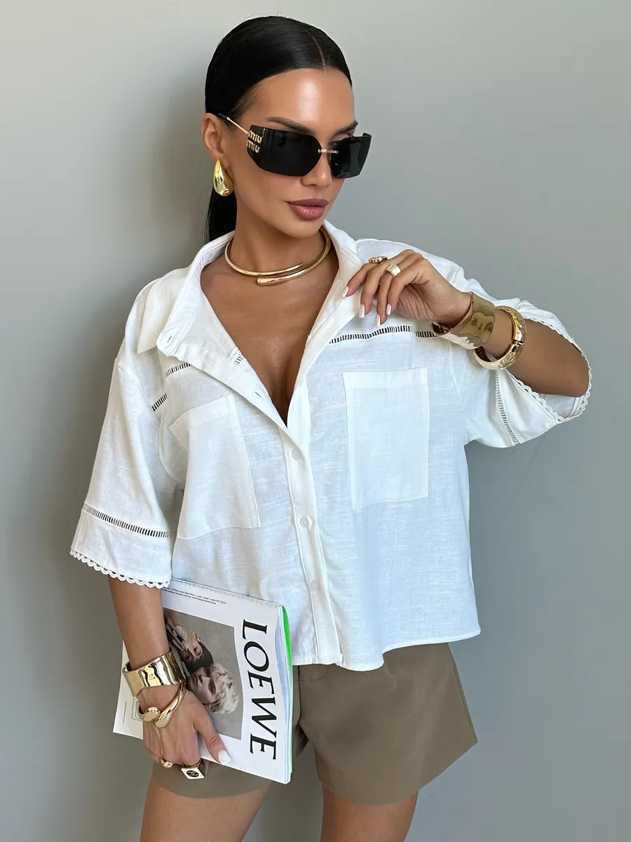 Белая рубашка оверсайз с коротким рукавом