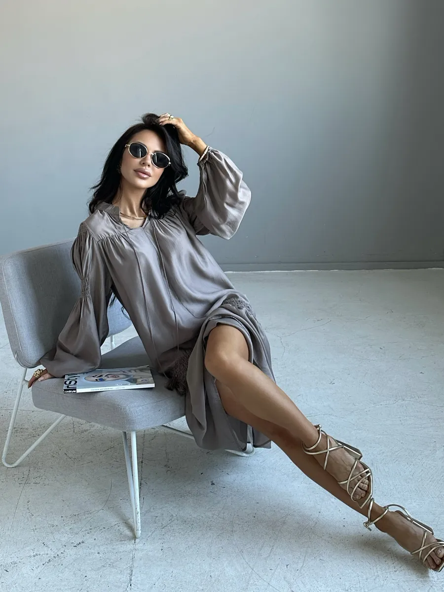 Светло-коричневое платье праздничное летнее