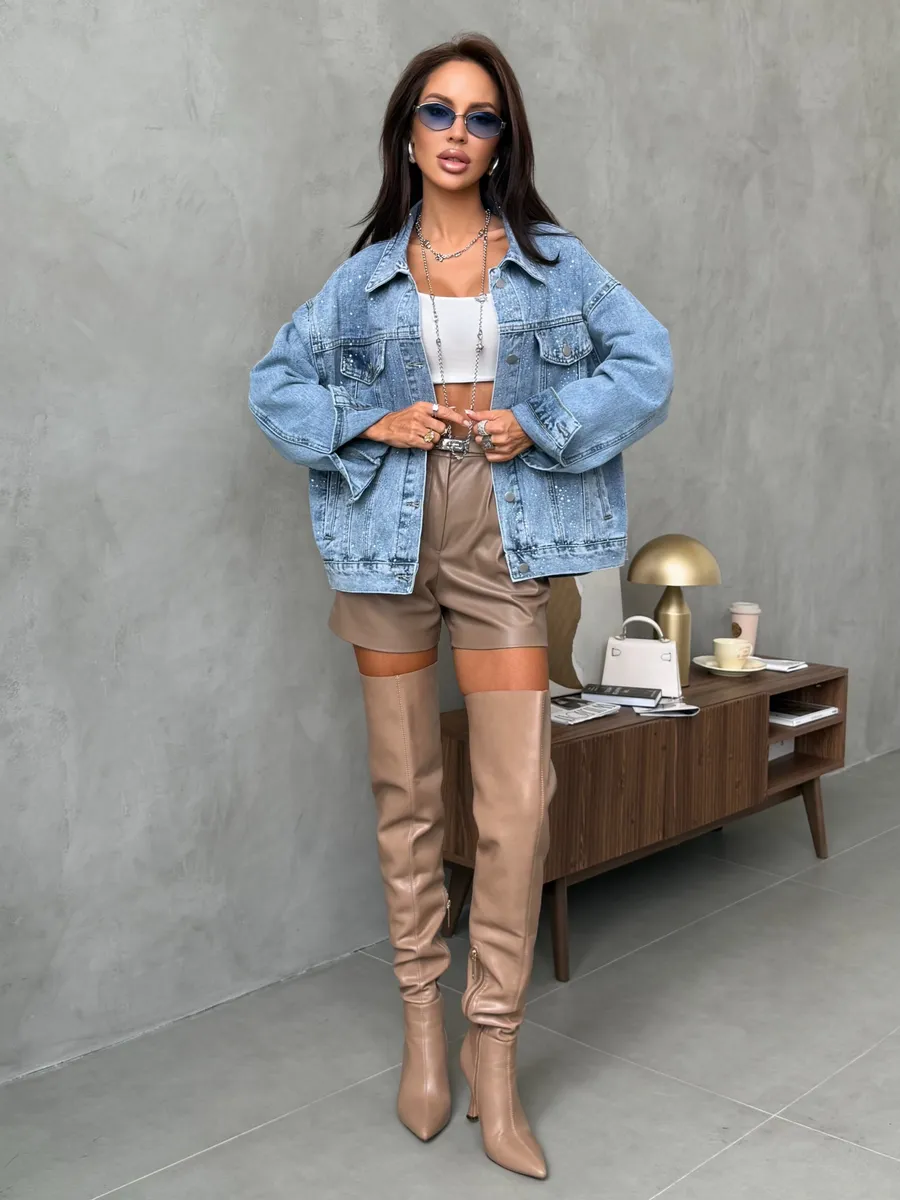 Синяя джинсовая куртка летняя