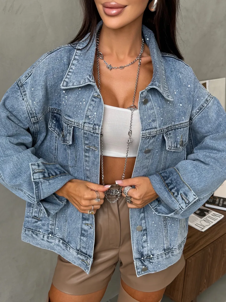 Синяя джинсовая куртка летняя