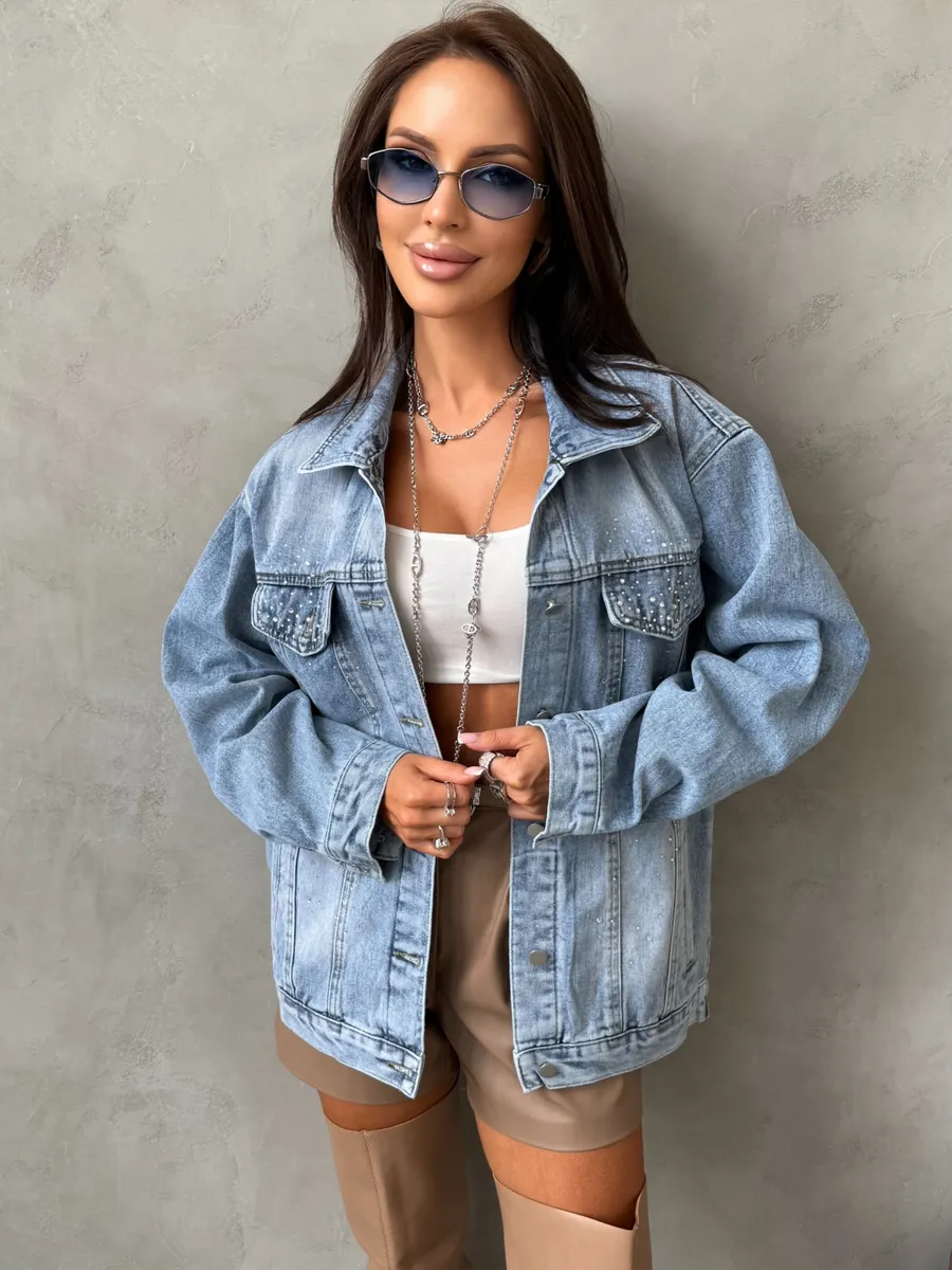 Синяя джинсовая куртка летняя