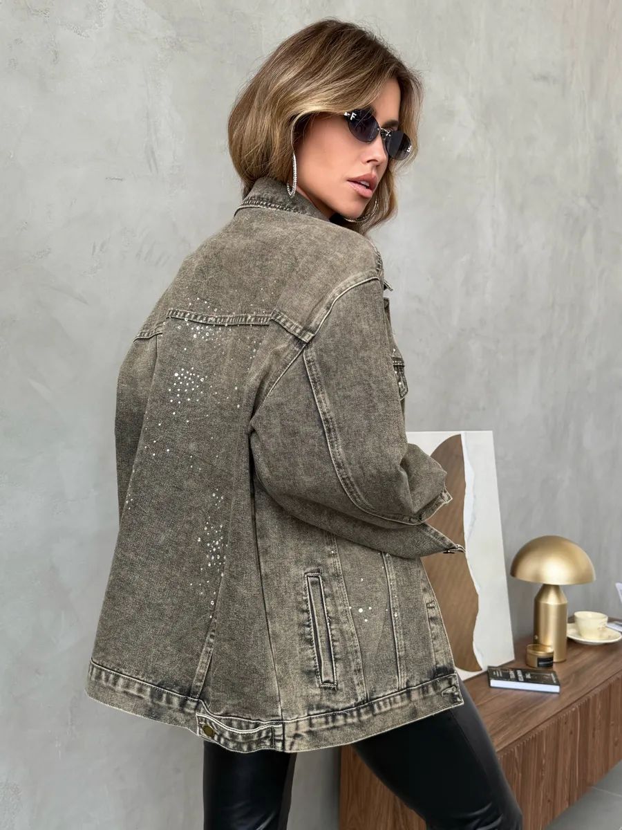 Серая джинсовая куртка летняя