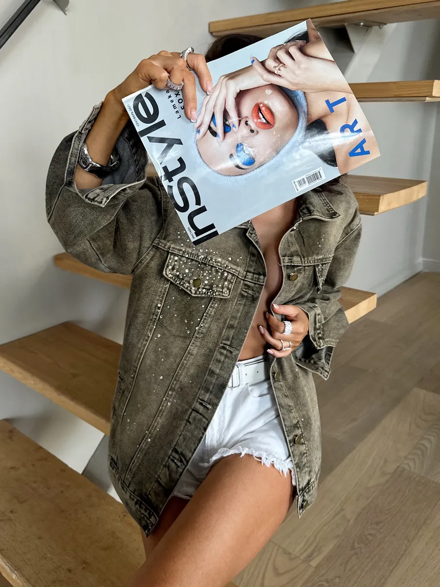 Серая джинсовая куртка летняя