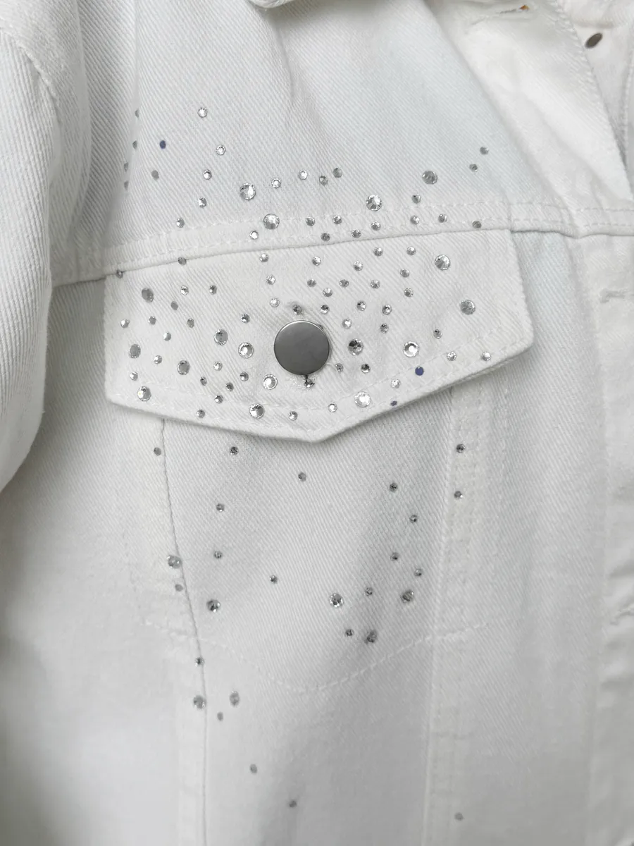 Белая джинсовая куртка летняя