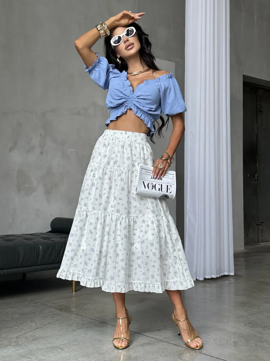 Голубая юбка летняя длинная