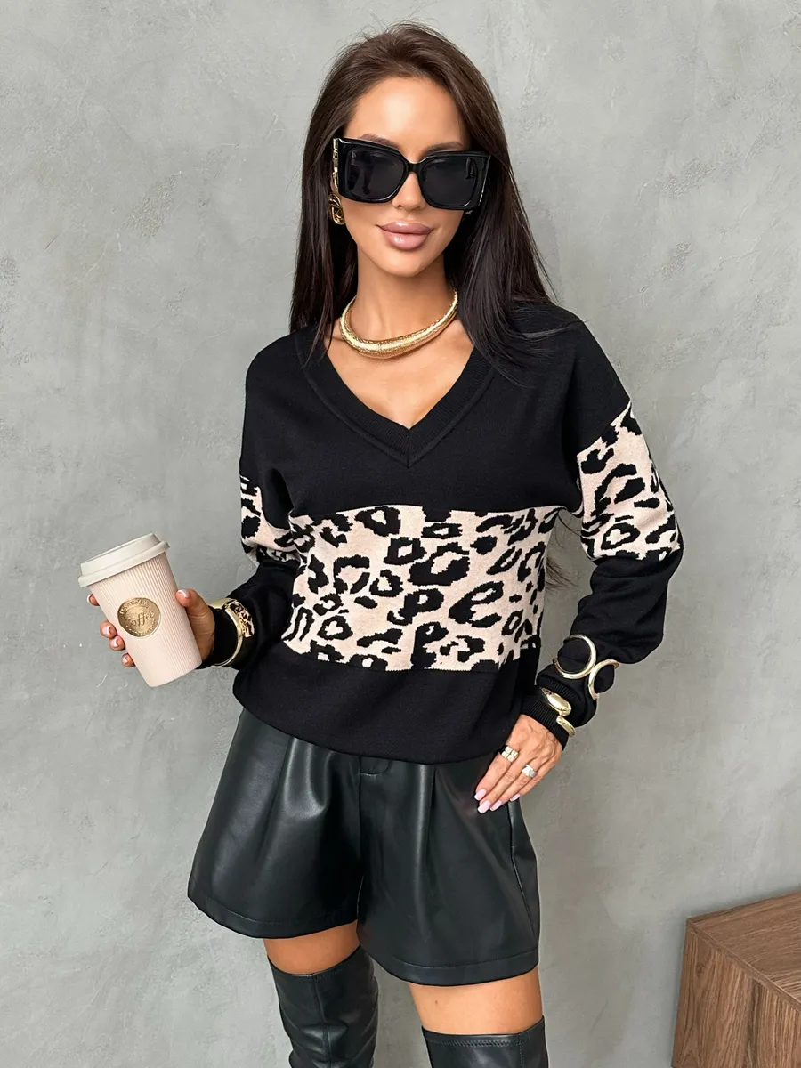 Черная кофта теплая с длинным рукавом