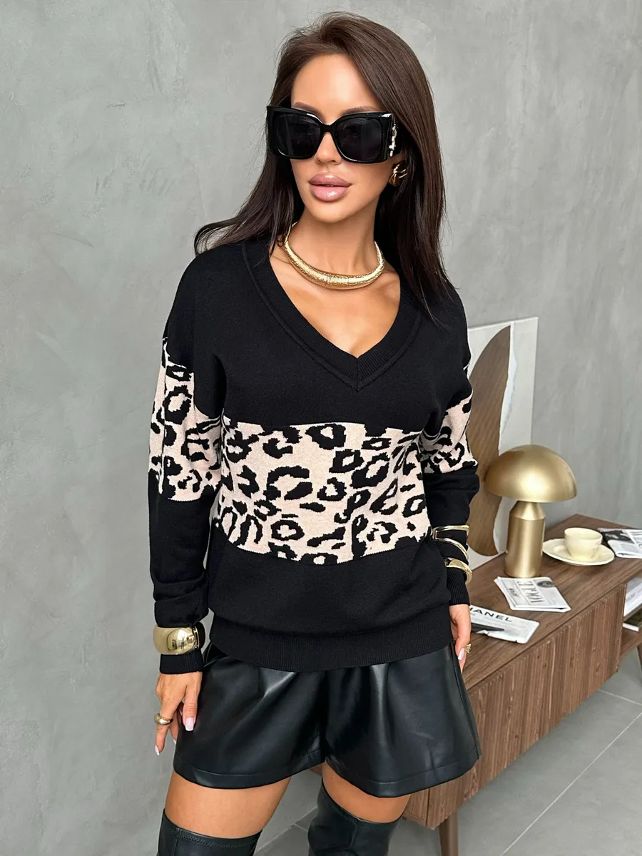 Черная кофта теплая с длинным рукавом