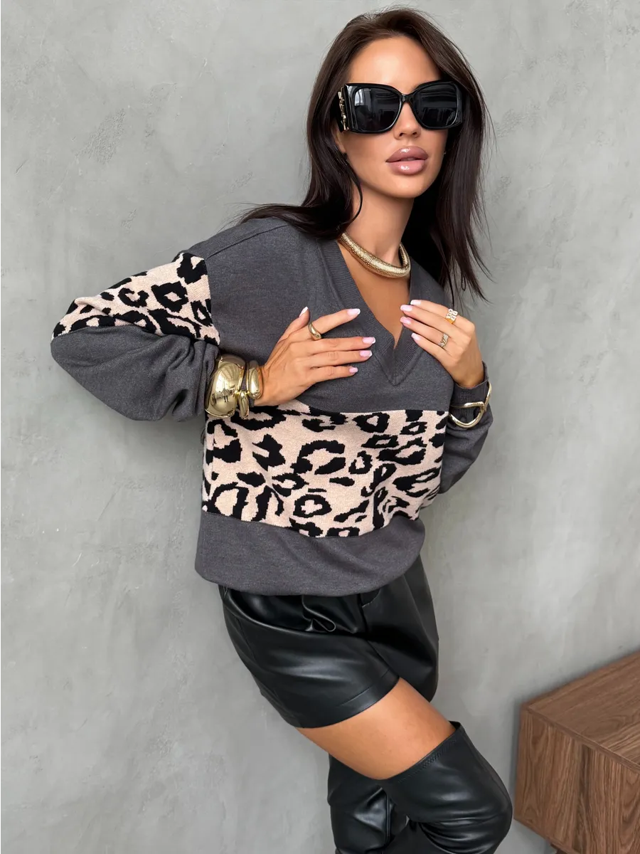 Серая кофта теплая с длинным рукавом