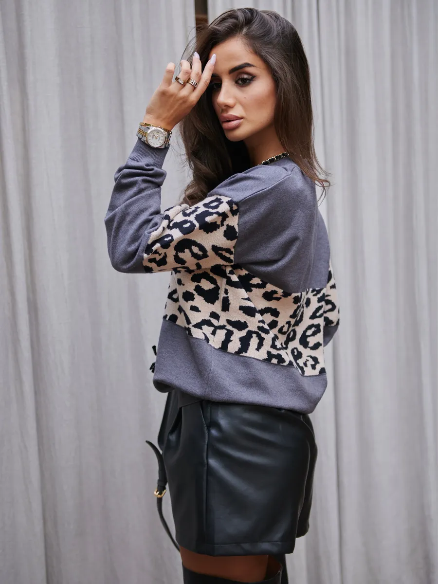 Серая кофта теплая с длинным рукавом