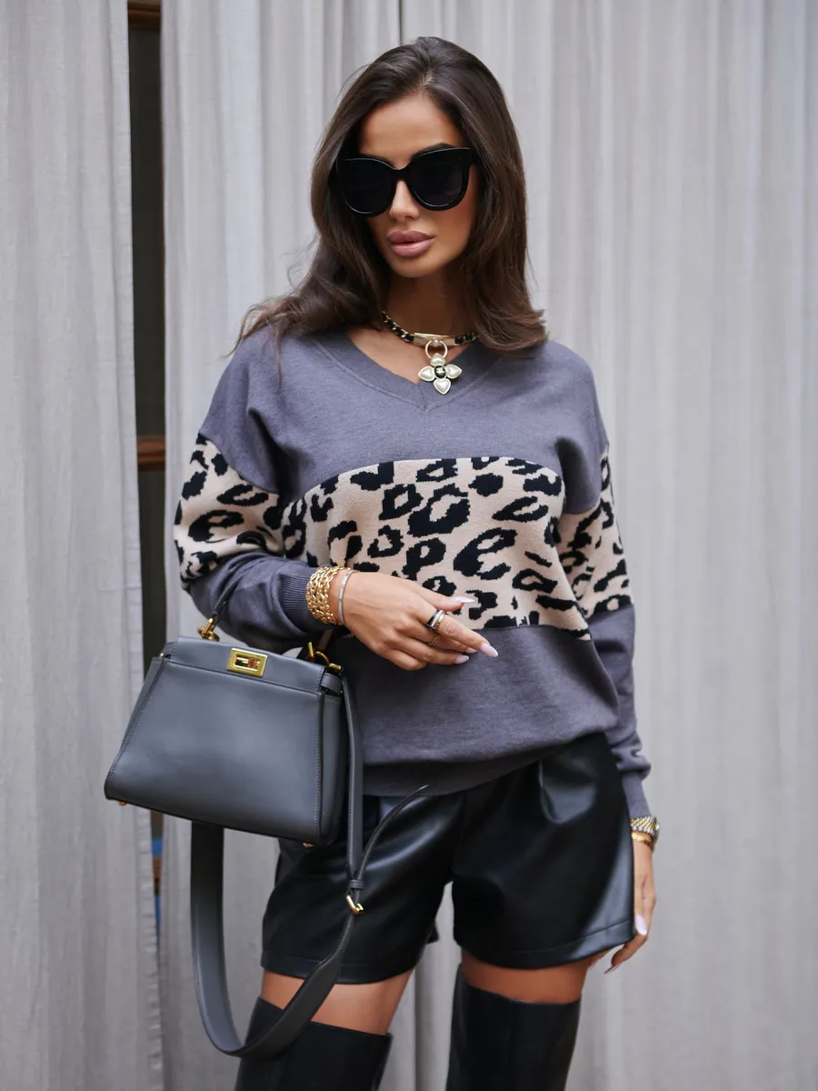 Серая кофта теплая с длинным рукавом