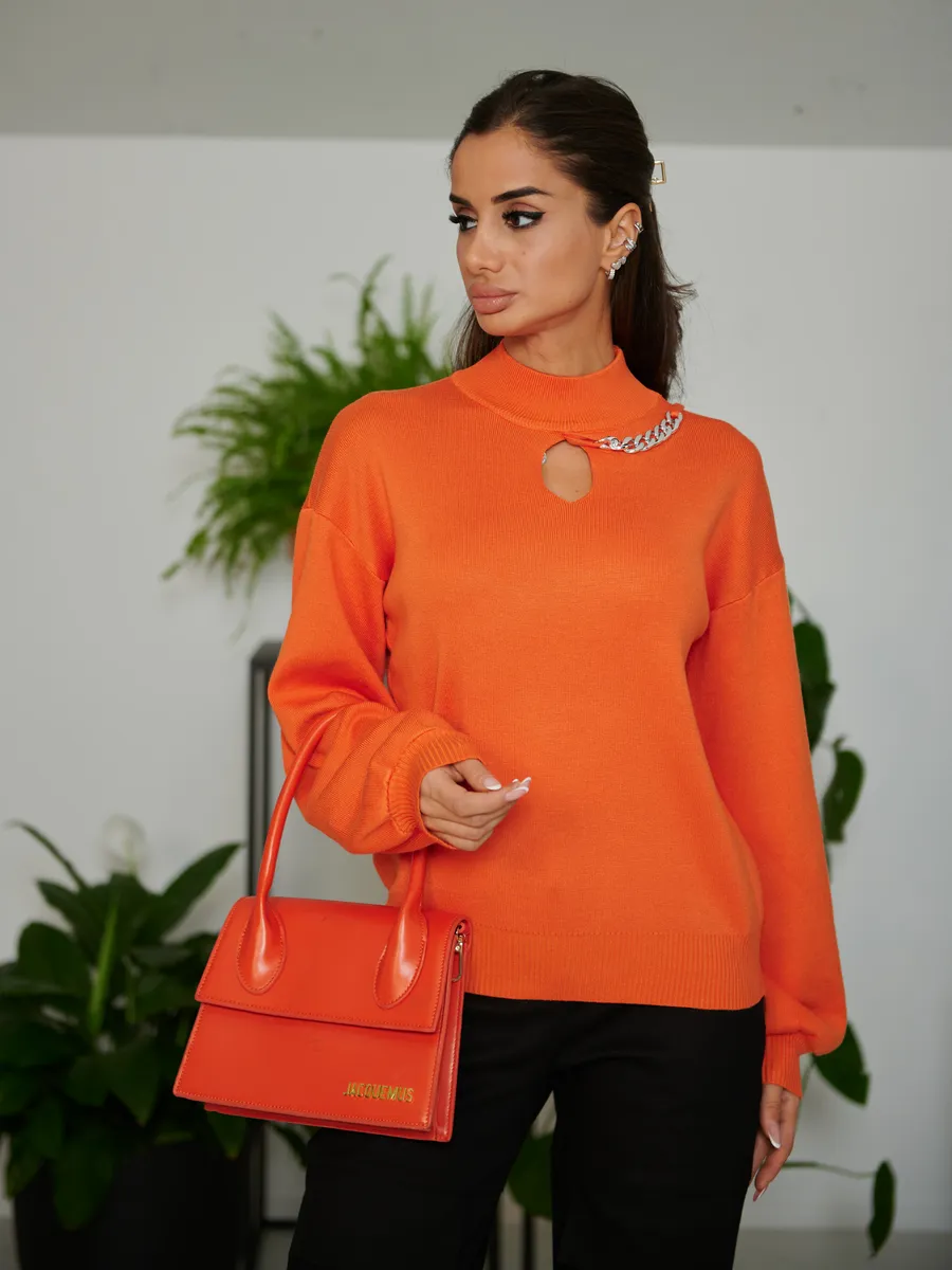 Оранжевая кофта нарядная теплая