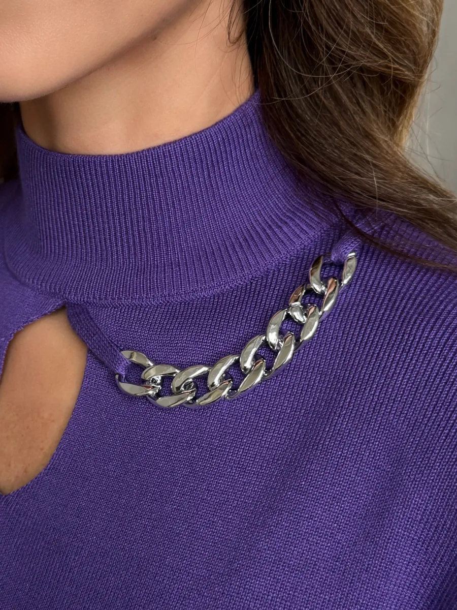 Фиолетовая кофта нарядная теплая