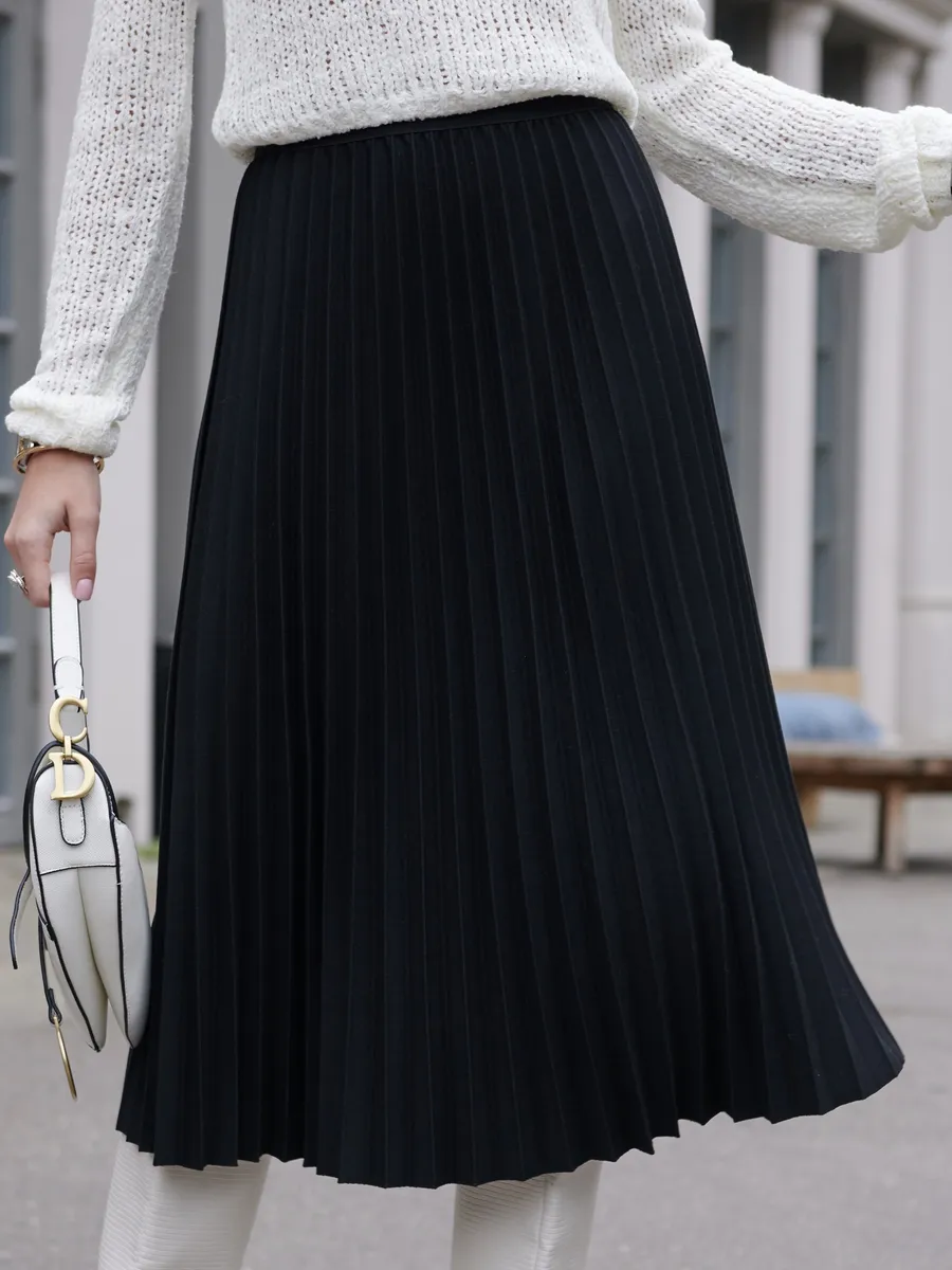 Черная юбка миди теплая