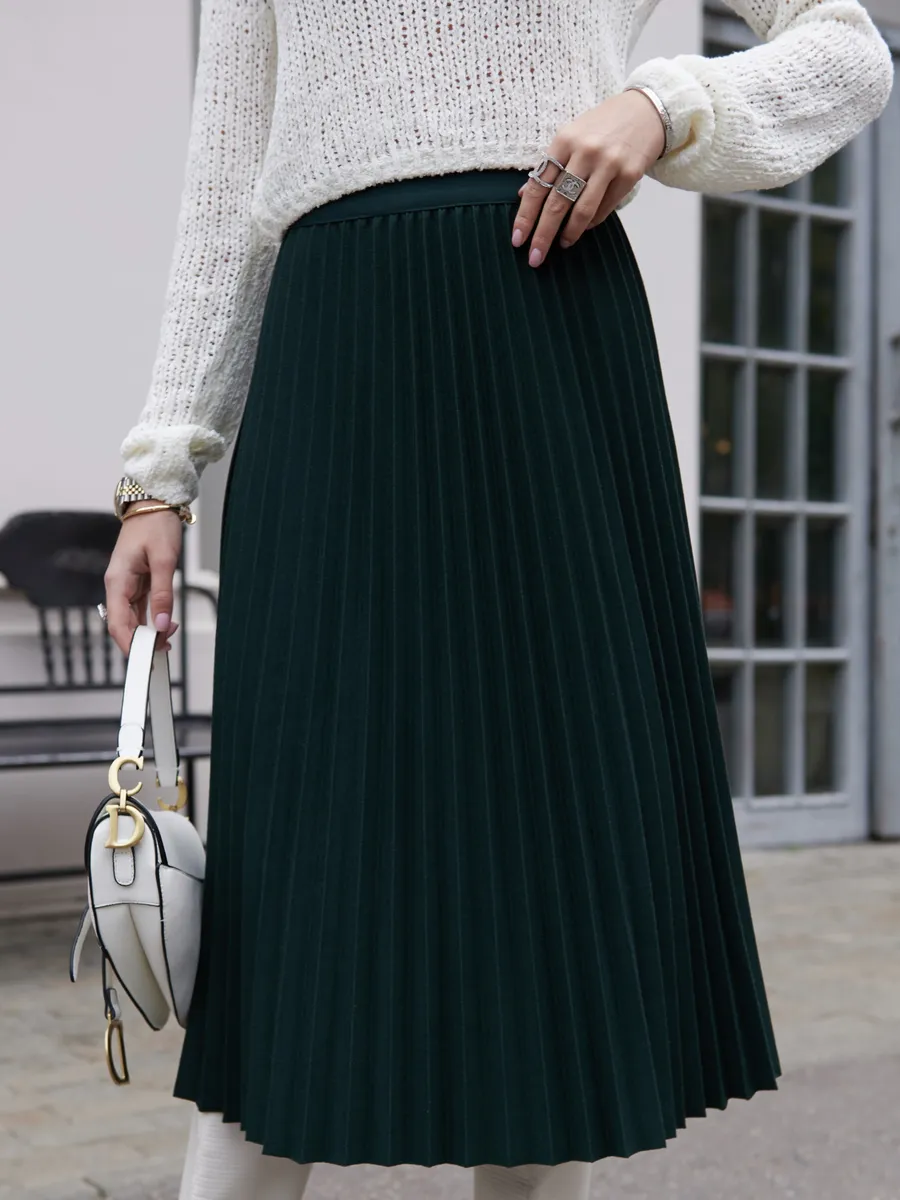 Зеленая юбка миди теплая