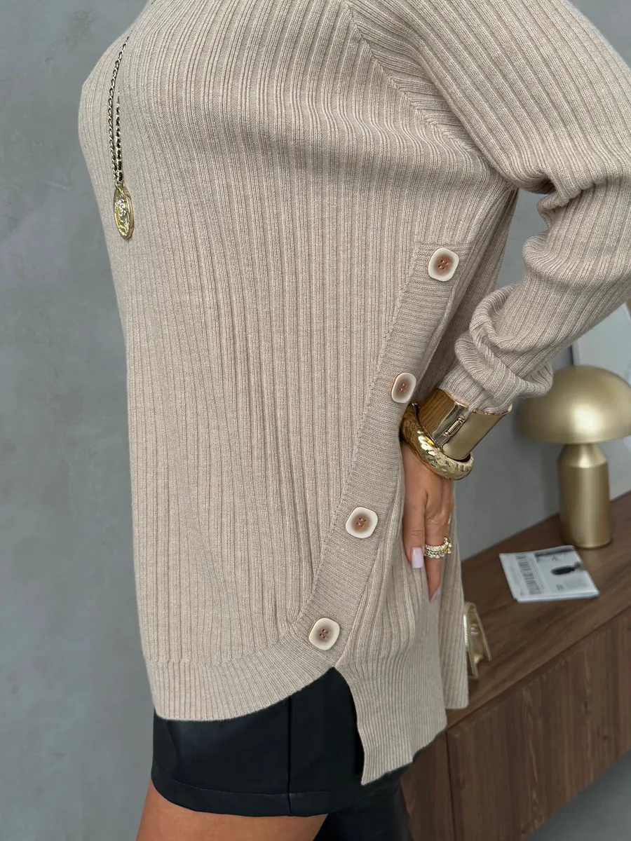 Бежевая кофта оверсайз теплая