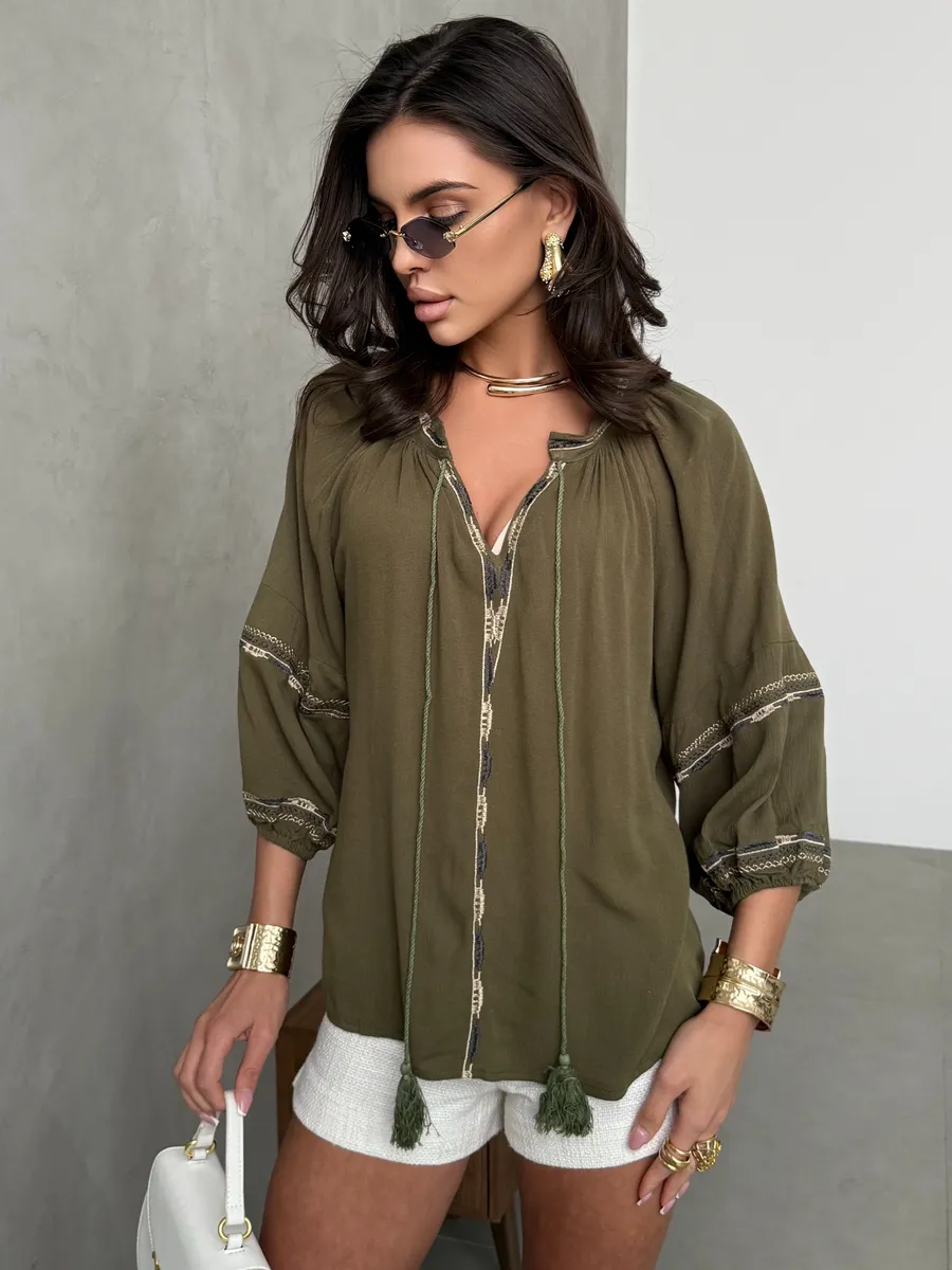 Хаки блузка нарядная летняя