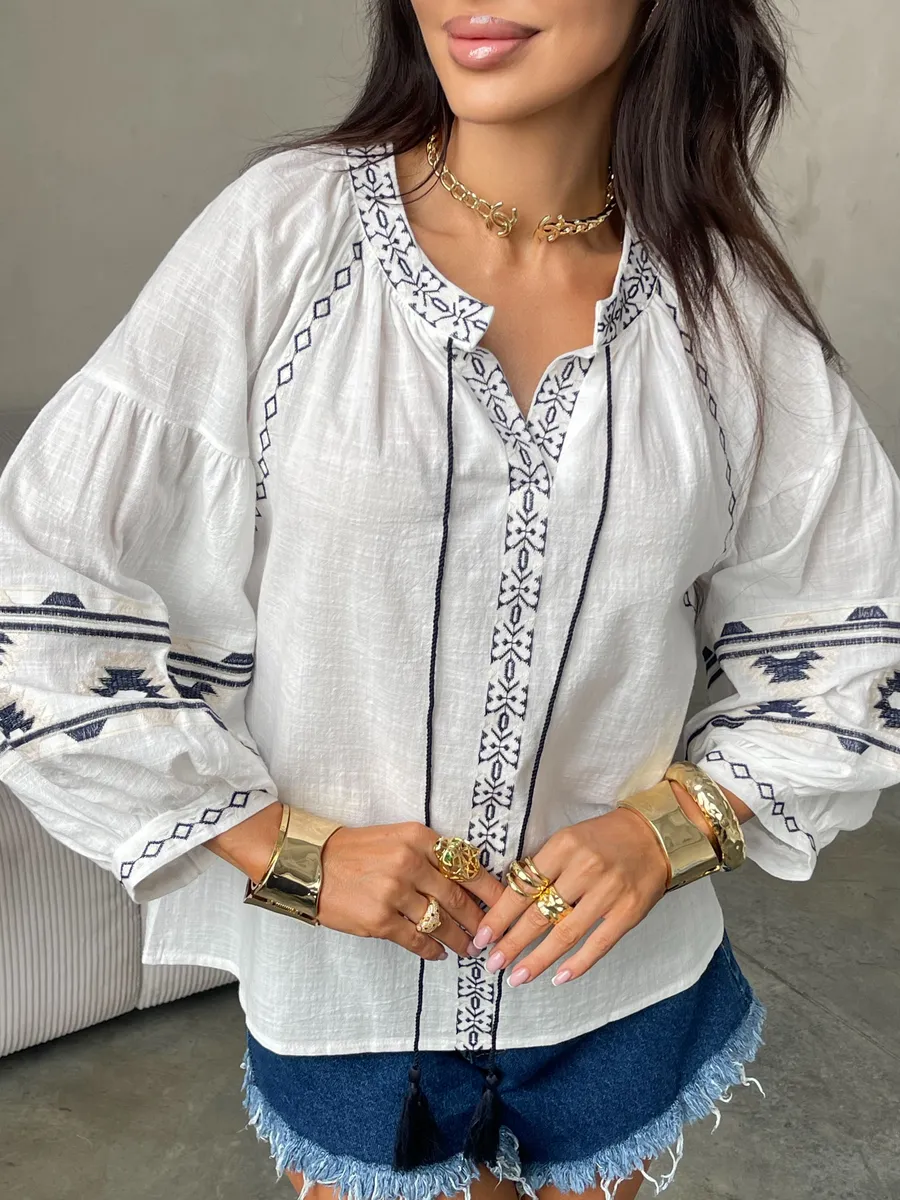 Блузка нарядная летняя