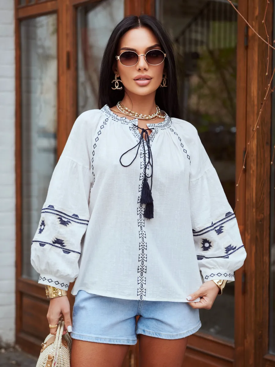 Белая блузка нарядная летняя