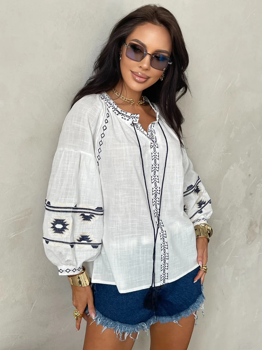 Белая блузка нарядная летняя