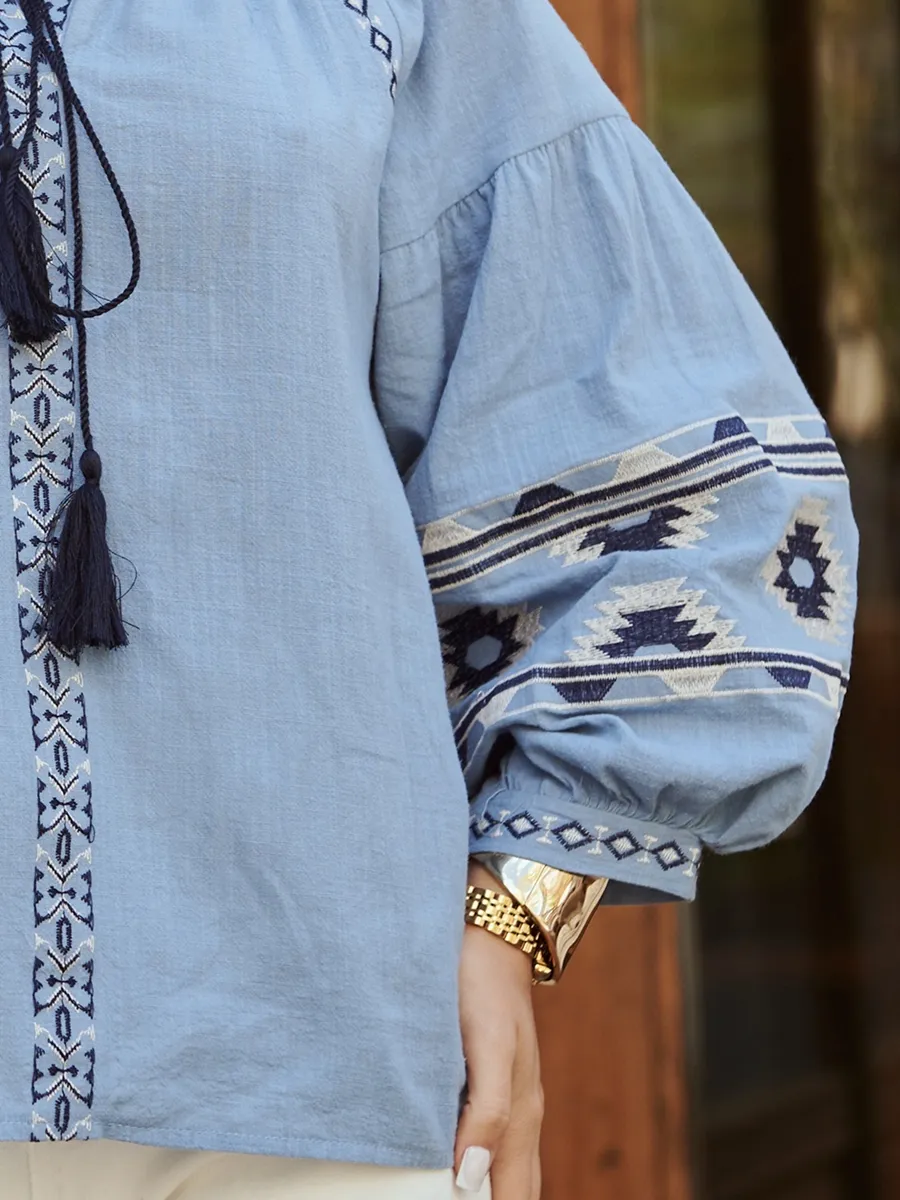 Голубая блузка нарядная летняя