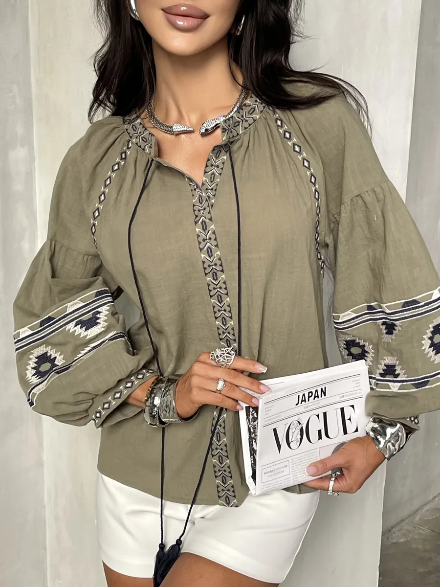 Блузка нарядная летняя