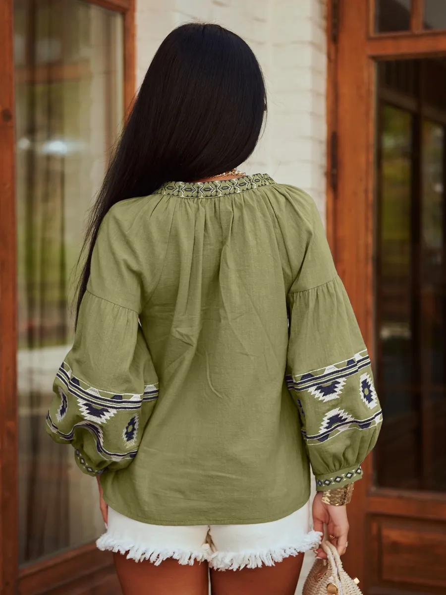 Хаки блузка нарядная летняя