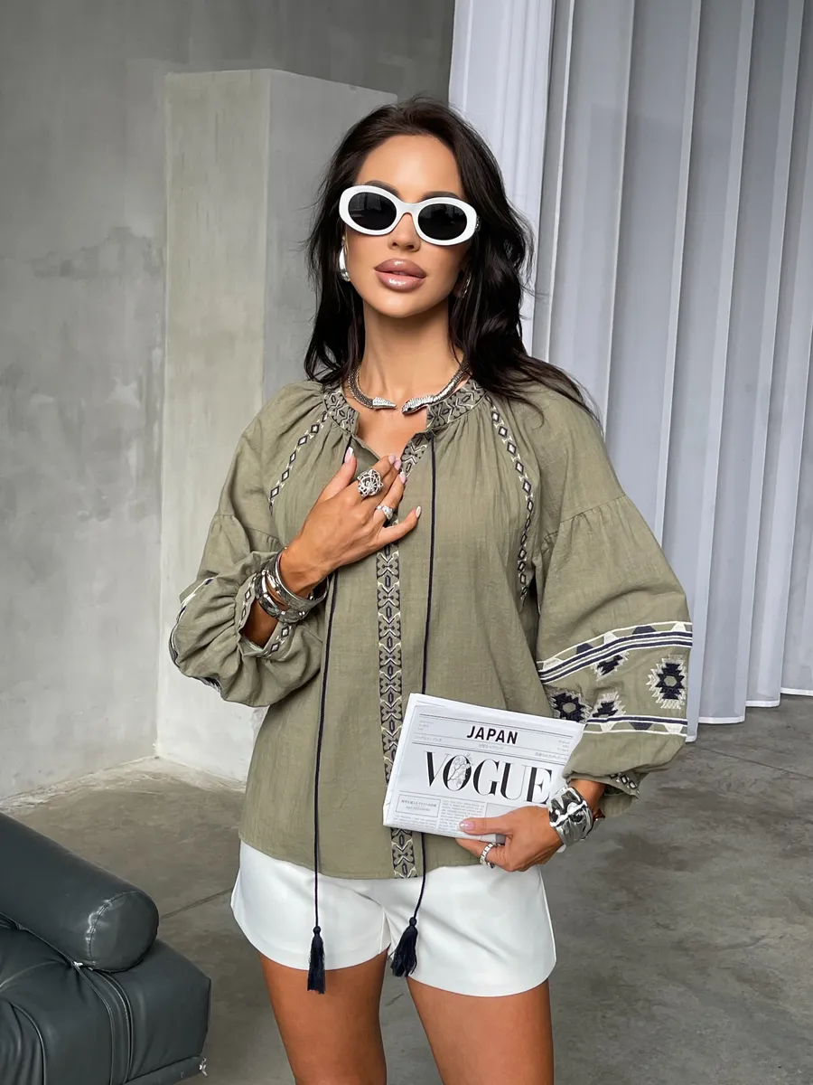 Блузка нарядная летняя