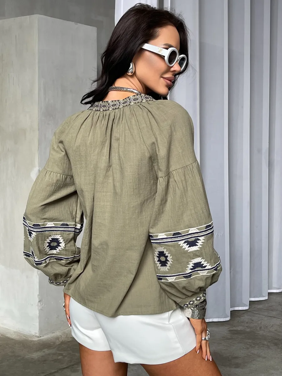 Хаки блузка нарядная летняя