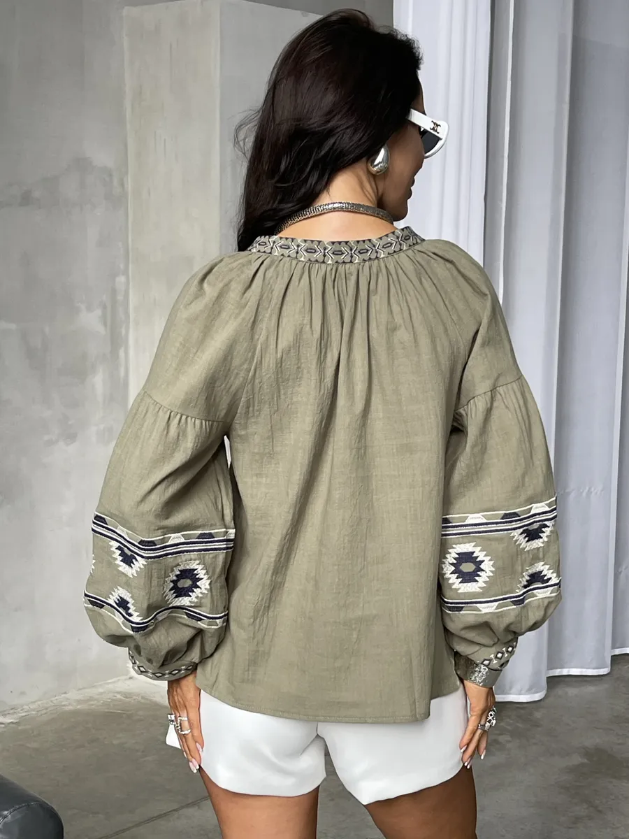 Хаки блузка нарядная летняя