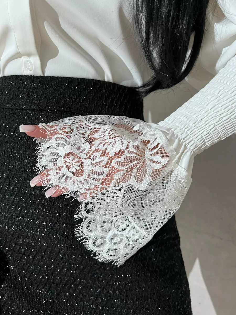 Белая блузка нарядная с кружевами