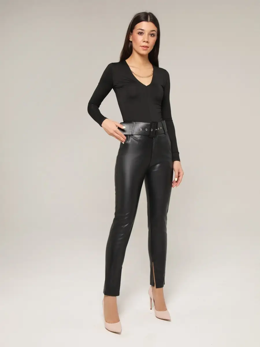 Брюки женские кожаные из экокожи с разрезами внизу