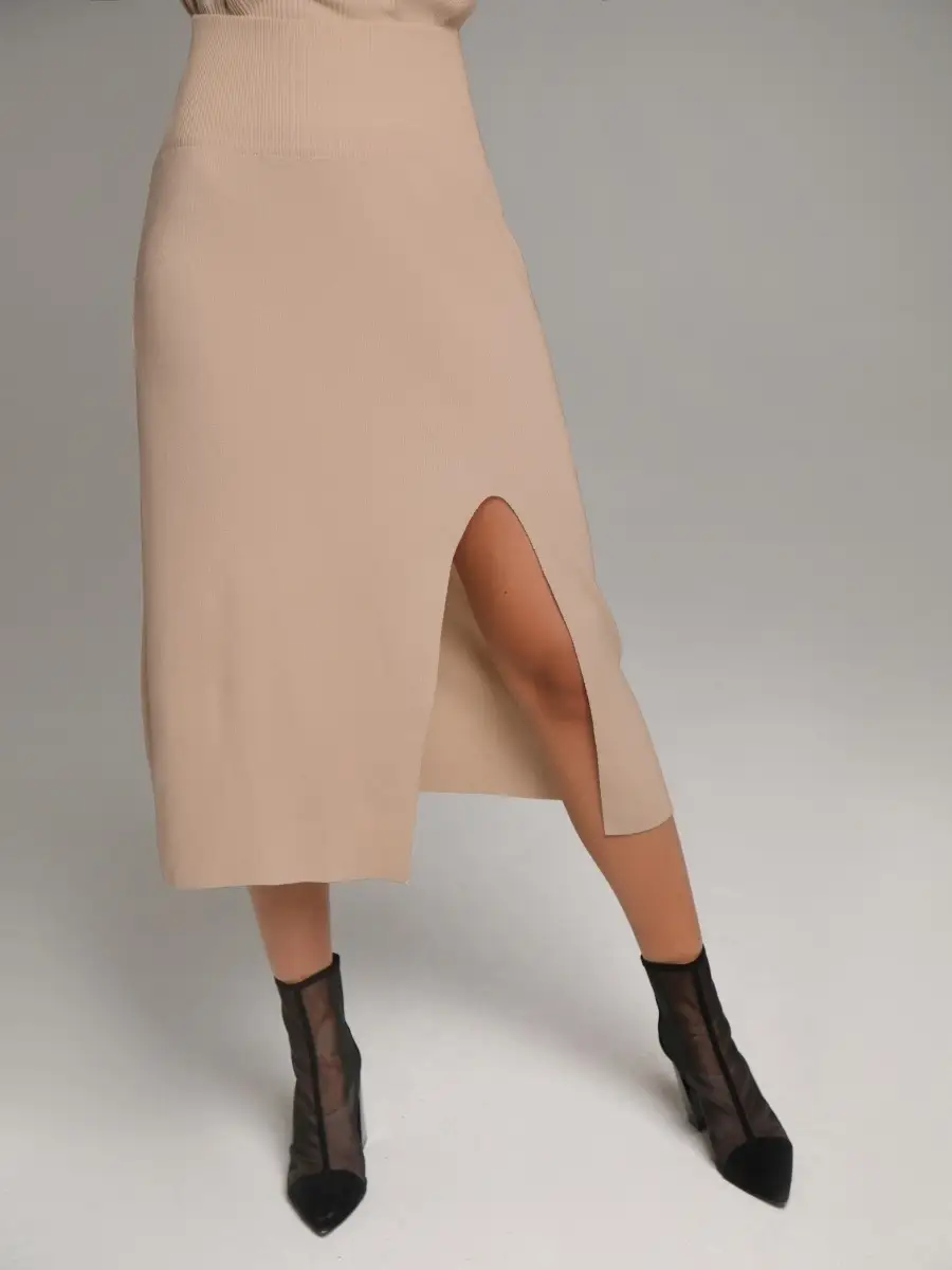 Капучино костюм женский юбочный юбка миди и джемпер кофта