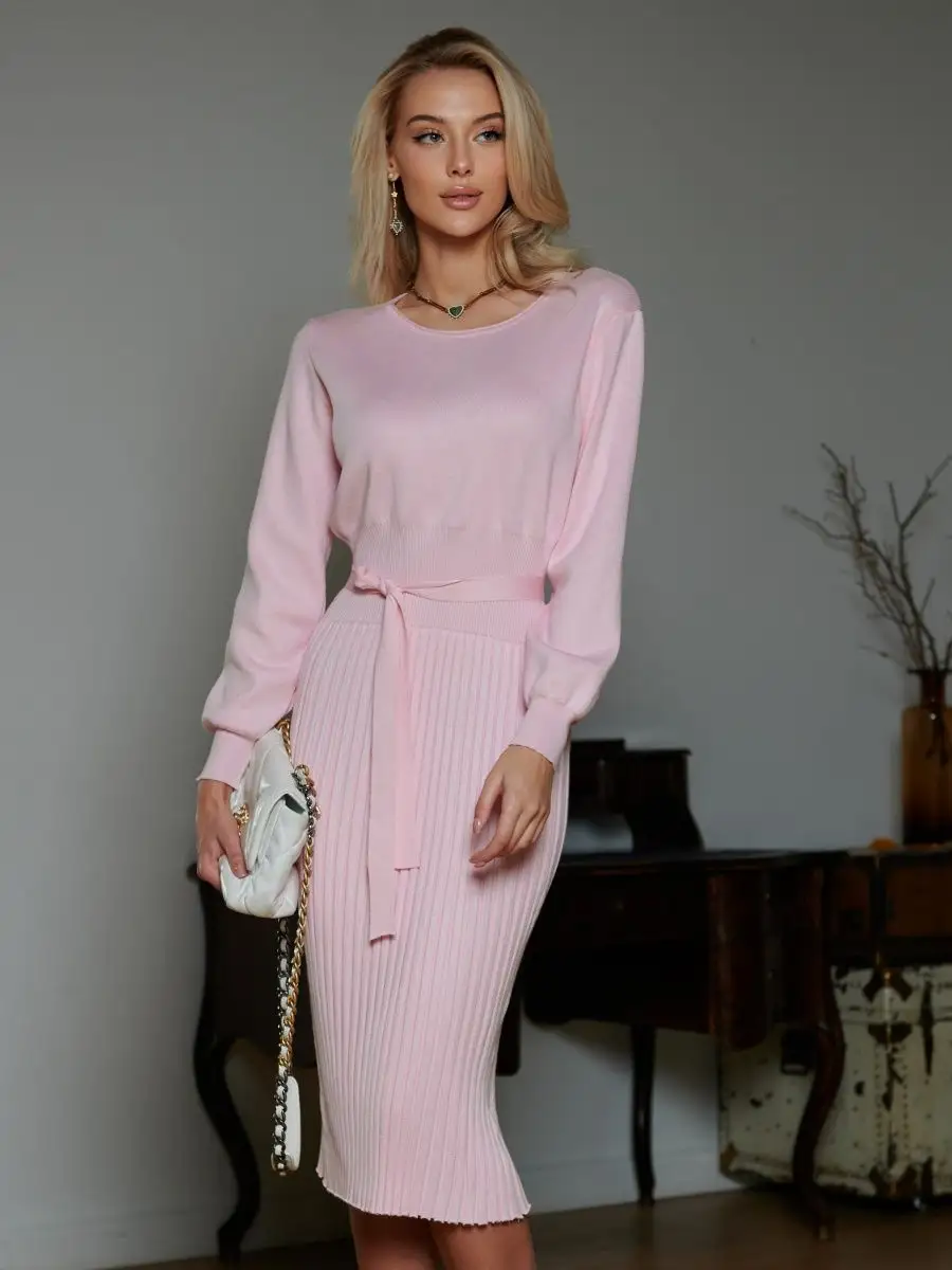 Розовая пудра платье женское вечернее теплое трикотажное офисное миди