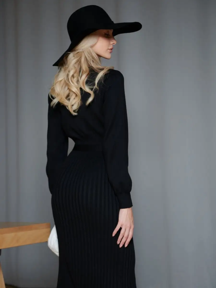 Черное платье женское вечернее теплое трикотажное офисное миди