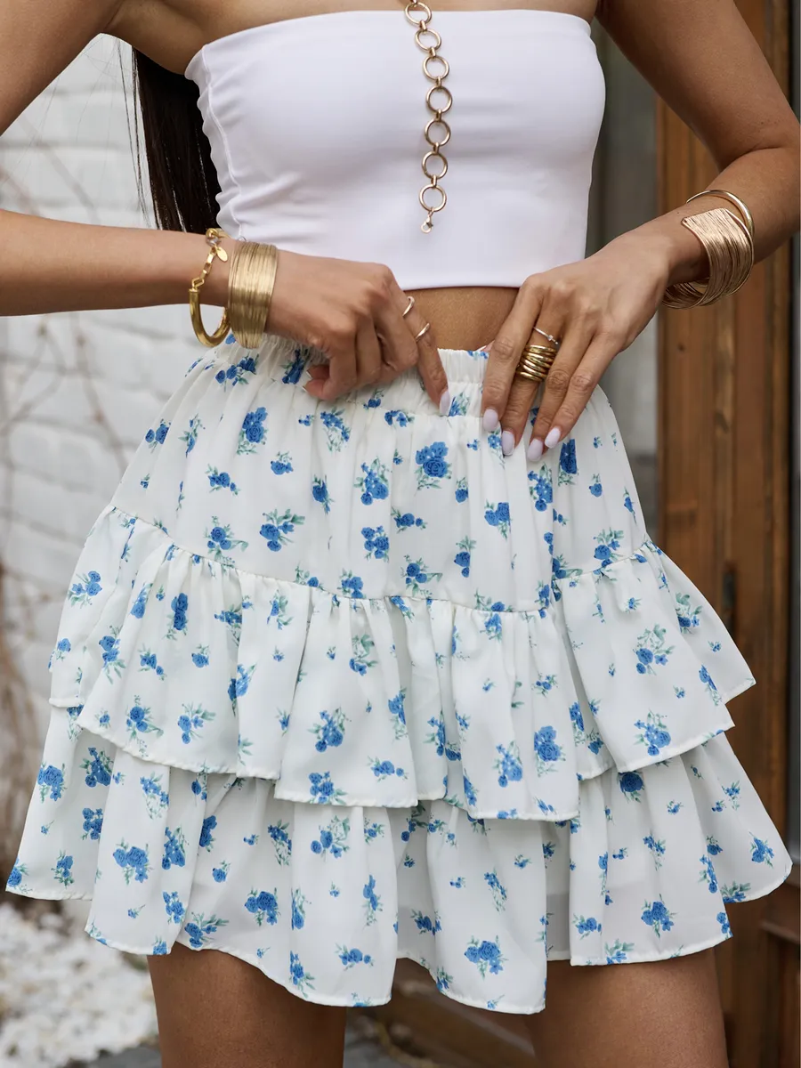 Белая юбка летняя мини с цветочным принтом