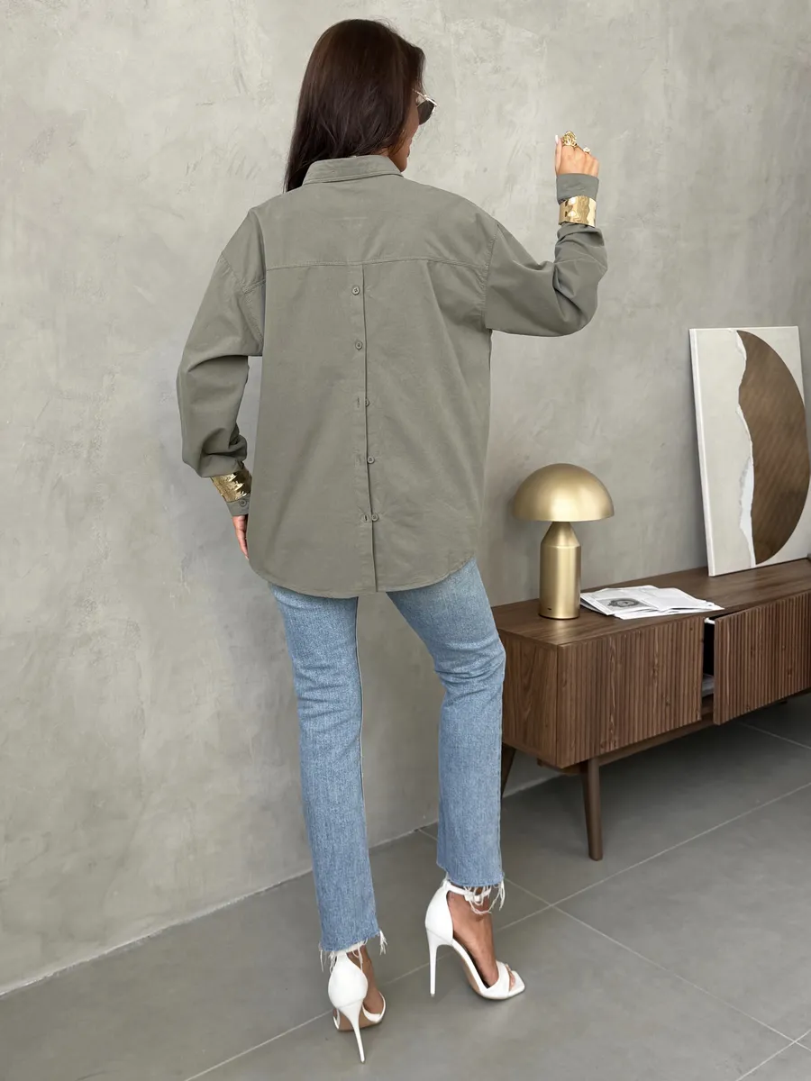 Зеленая рубашка летняя