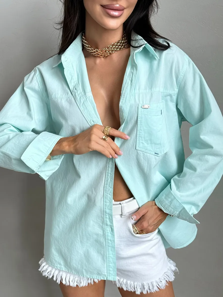 Синяя рубашка летняя