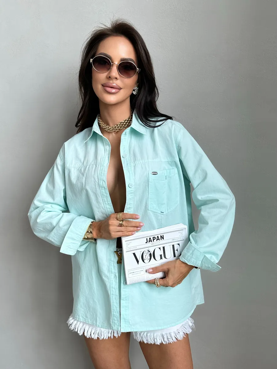 Синяя рубашка летняя