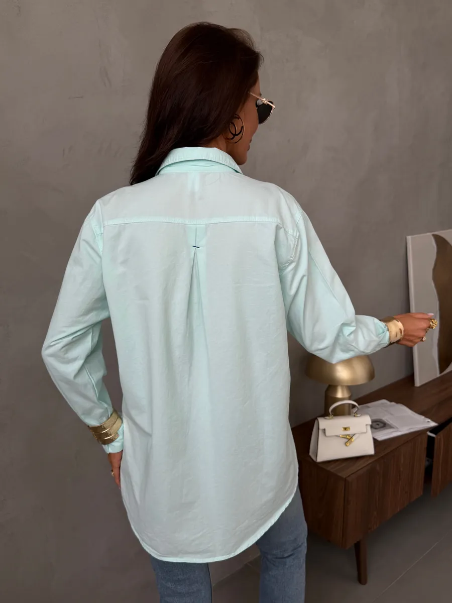 Синяя рубашка летняя