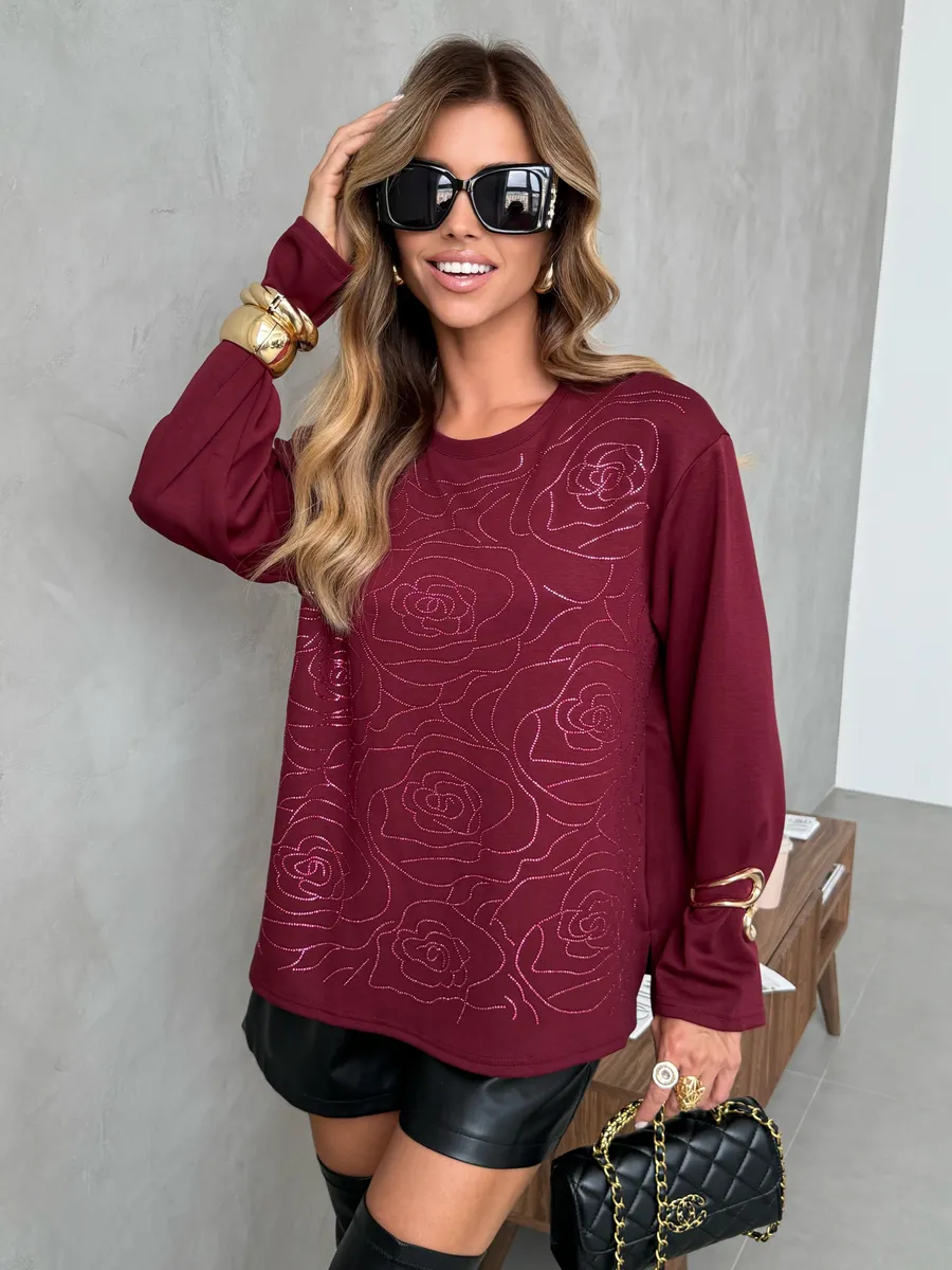 Красная кофта нарядная