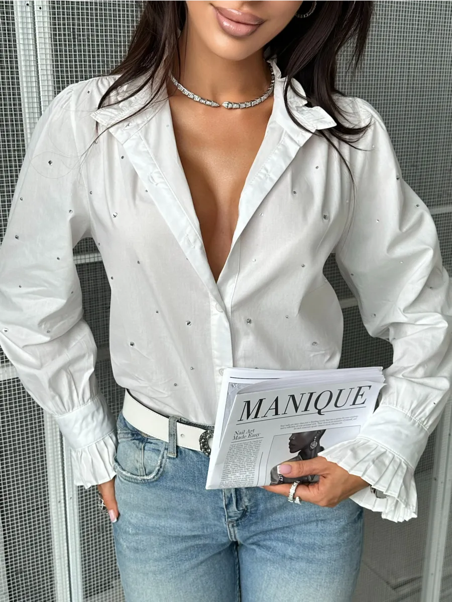 Блузка нарядная белая