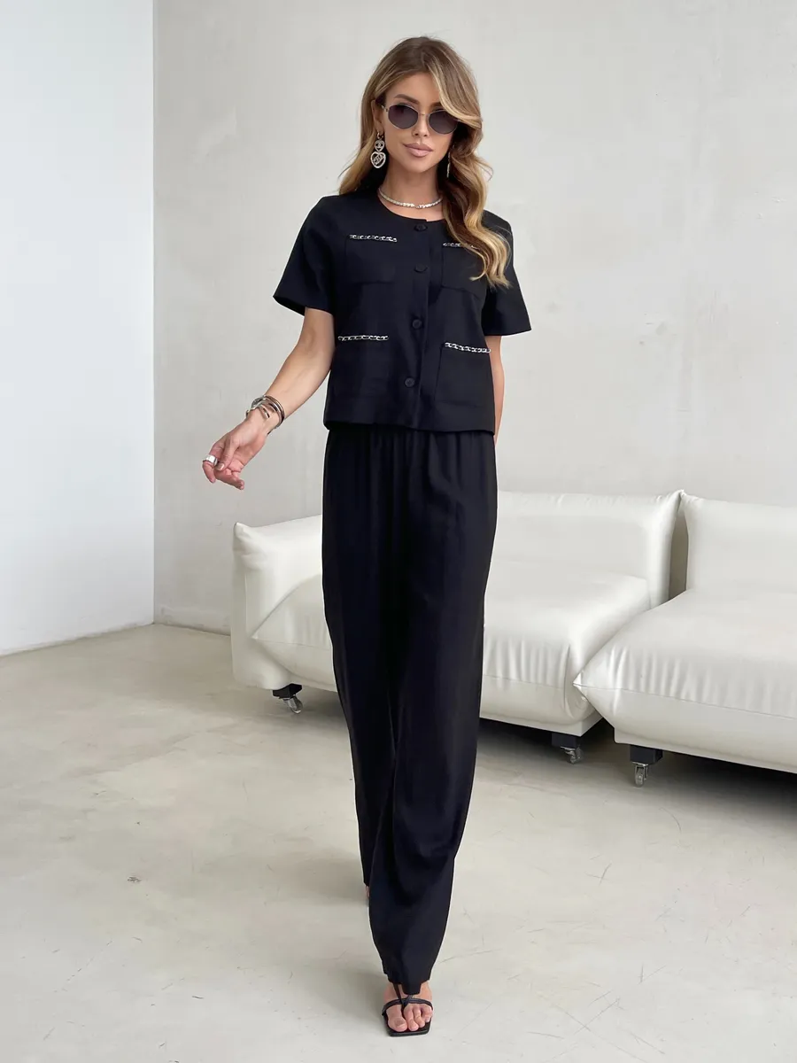 Черный костюм женский брючный