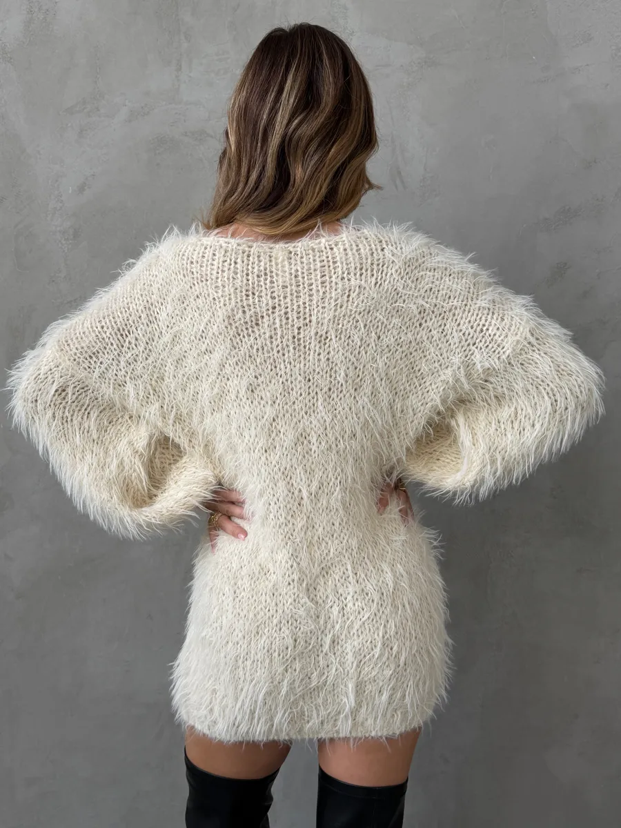 Молочная кофта теплая нарядная оверсайз