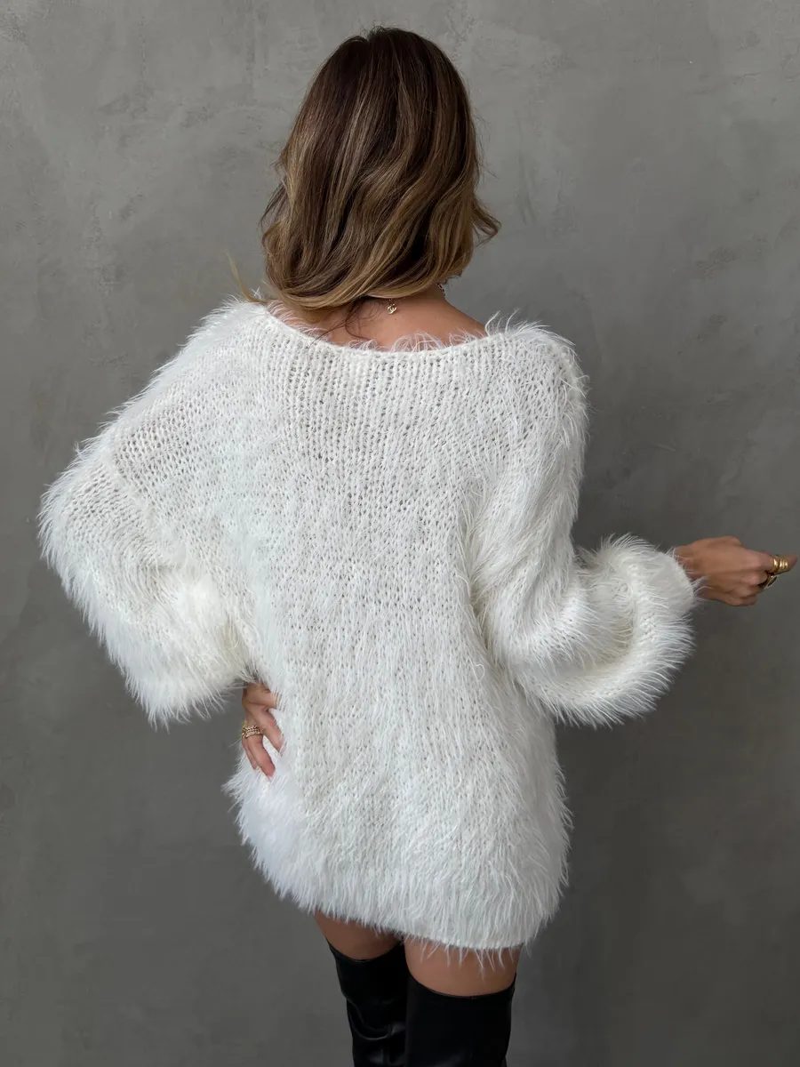 Белая кофта теплая нарядная оверсайз