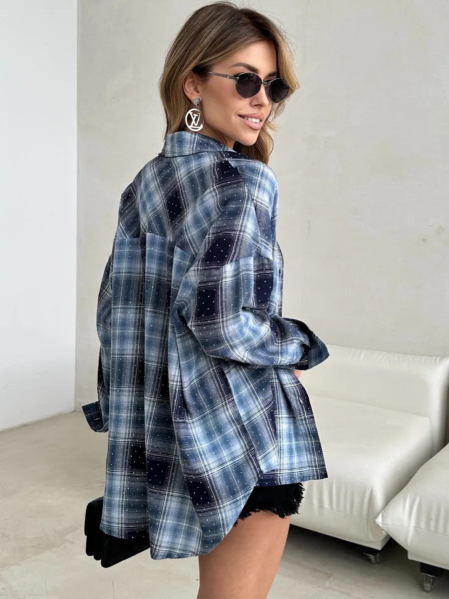 Синяя рубашка в клетку летняя