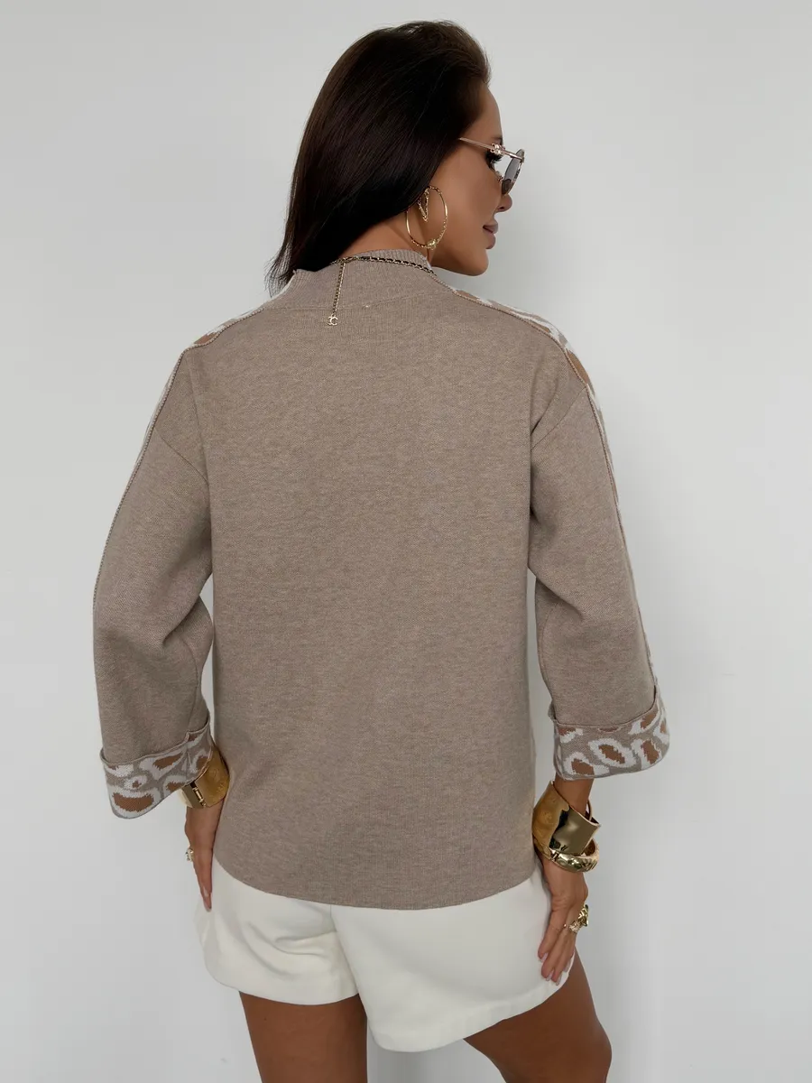 Бежевая кофта теплая оверсайз