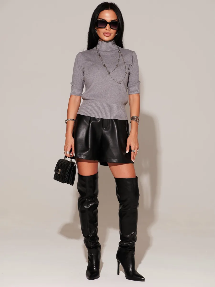 Серая кофта трикотажная